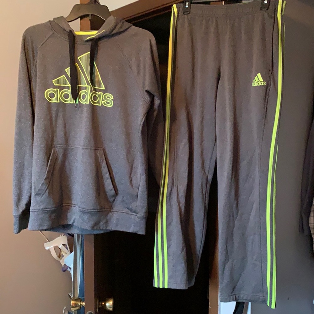 Good condition adidas sweatsuit